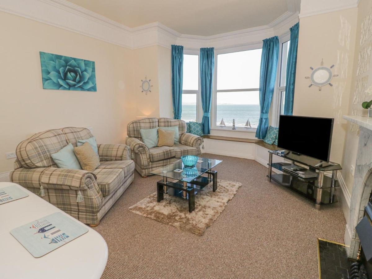 شقة Llys Madoc, First Floor Flat Penmaen-mawr المظهر الخارجي الصورة