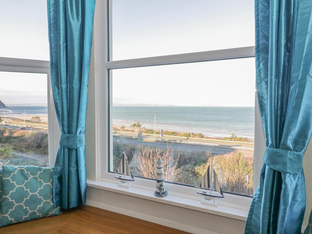 شقة Llys Madoc, First Floor Flat Penmaen-mawr المظهر الخارجي الصورة